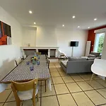 Casa de Férias Maison Rénovée 5 Pièces, Jardin Clos, à 2 Pas De L'océan, Pour 10 Personnes - - Fr-1-224c-231