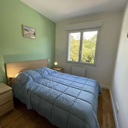 Maison Renovee 5 Pieces, Jardin Clos, A 2 Pas De L'ocean, Pour 10 Personnes - - Fr-1-224c-231 Holiday home