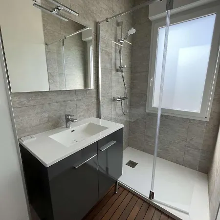 Дом отдыха Maison Renovee 5 Pieces, Jardin Clos, A 2 Pas De L'ocean, Pour 10 Personnes - - Fr-1-224c-231