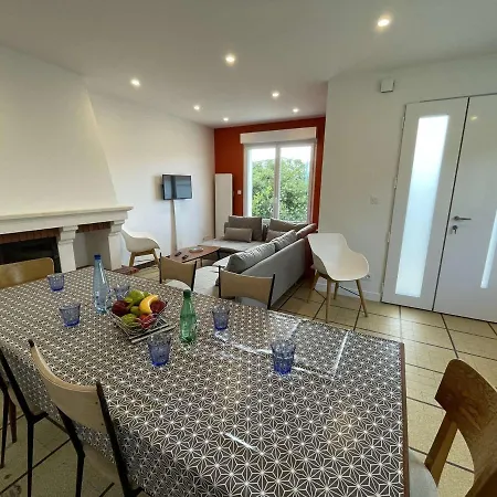 Maison Renovee 5 Pieces, Jardin Clos, A 2 Pas De L'ocean, Pour 10 Personnes - - Fr-1-224c-231 *