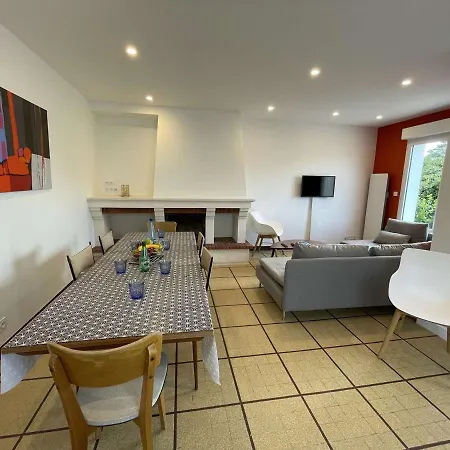 Дом отдыха Maison Renovee 5 Pieces, Jardin Clos, A 2 Pas De L'ocean, Pour 10 Personnes - - Fr-1-224c-231