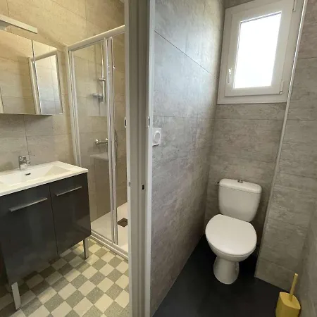 Maison Renovee 5 Pieces, Jardin Clos, A 2 Pas De L'ocean, Pour 10 Personnes - - Fr-1-224c-231