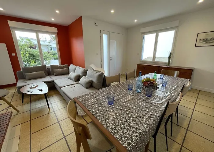 Casa de Férias Maison Rénovée 5 Pièces, Jardin Clos, à 2 Pas De L'océan, Pour 10 Personnes - - Fr-1-224c-231