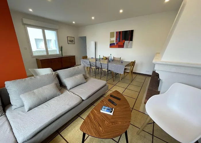 Maison Rénovée 5 Pièces, Jardin Clos, à 2 Pas De L'océan, Pour 10 Personnes - - Fr-1-224c-231 *