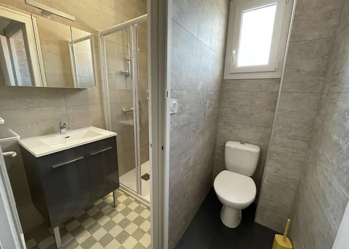 Maison Rénovée 5 Pièces, Jardin Clos, à 2 Pas De L'océan, Pour 10 Personnes - - Fr-1-224c-231